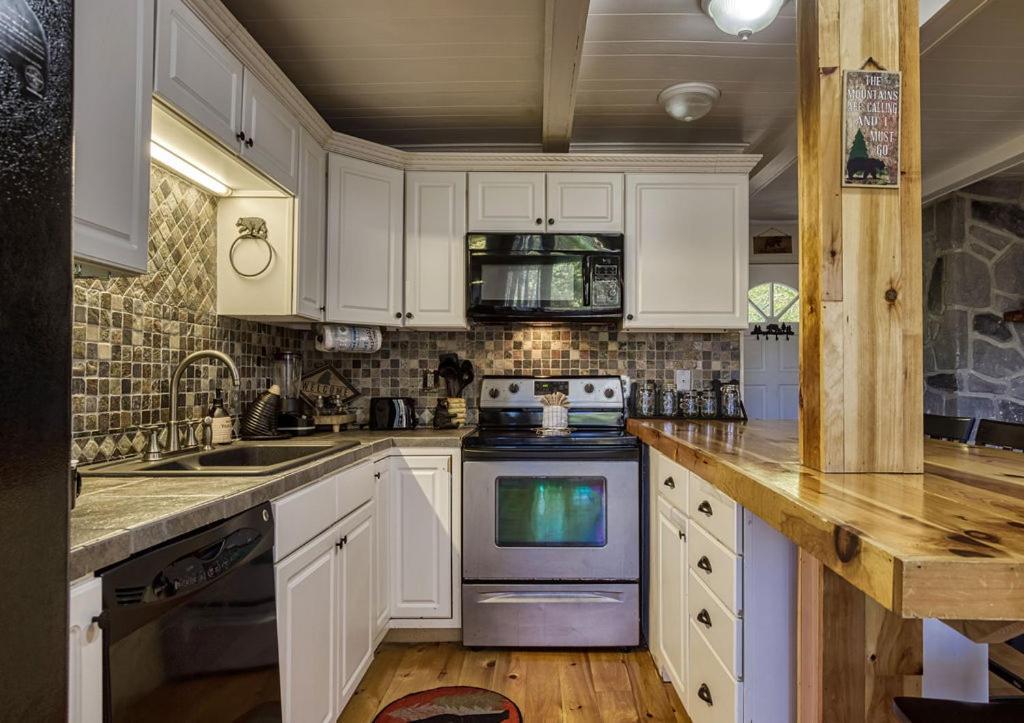 Four Bears Den, Hot Tub, 1089 Of Free Attraction Tickets For Each Paid Day, Dollywood And More Gatlinburg Esterno foto