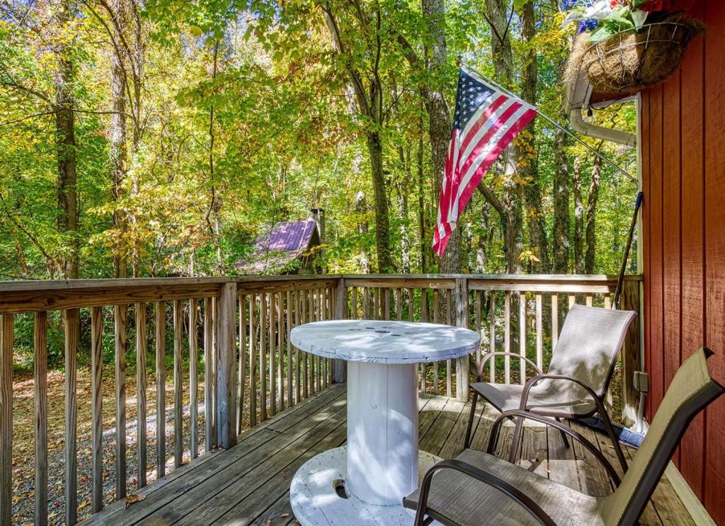 Four Bears Den, Hot Tub, 1089 Of Free Attraction Tickets For Each Paid Day, Dollywood And More Gatlinburg Esterno foto