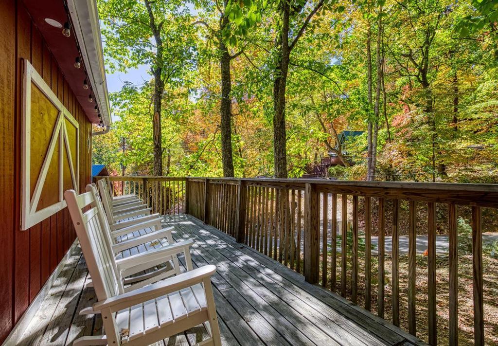 Four Bears Den, Hot Tub, 1089 Of Free Attraction Tickets For Each Paid Day, Dollywood And More Gatlinburg Esterno foto