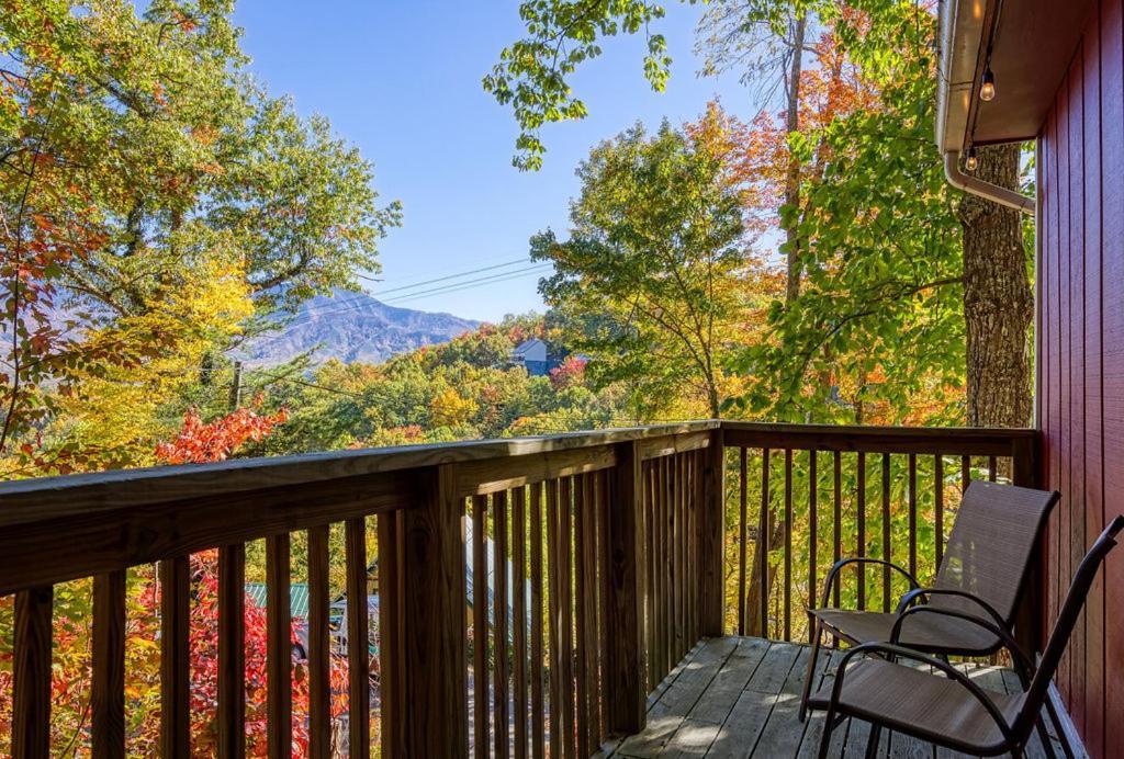 Four Bears Den, Hot Tub, 1089 Of Free Attraction Tickets For Each Paid Day, Dollywood And More Gatlinburg Esterno foto